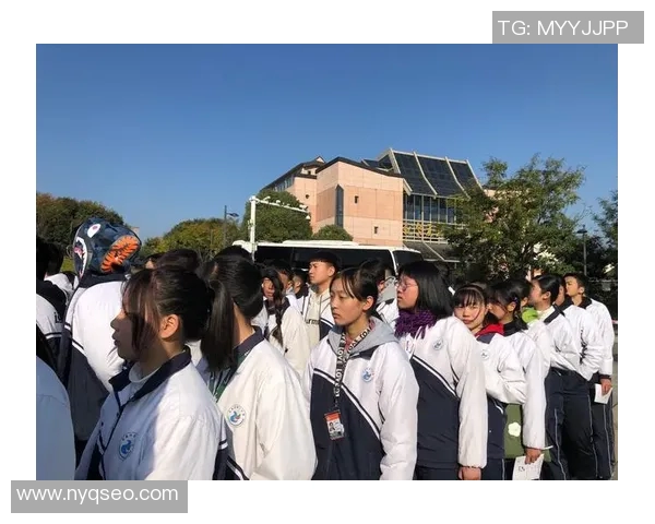 足球明星拉哈萨的传奇之路与辉煌成就全解析